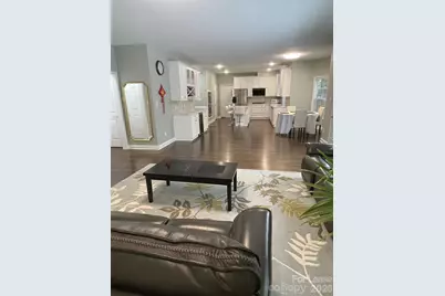 6025 Oakridge Court, Matthews, NC 28104 - Photo 3