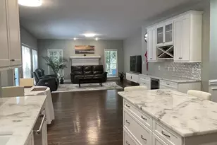 6025 Oakridge Ct, Matthews, NC 28104 - Photo 13