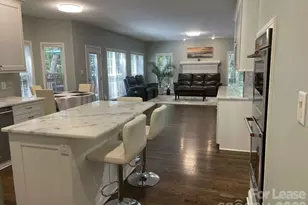 6025 Oakridge Ct, Matthews, NC 28104 - Photo 9