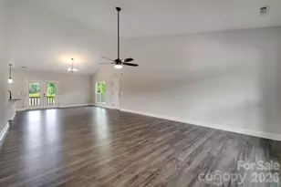 381 Scenic Rdg Cir, Franklin, NC 28734 - Photo 7