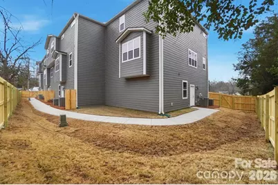 8929 Sharonbrook Drive, Charlotte, NC 28210 - Photo 37