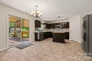 10912 Thousand Oaks Dr, Huntersville, NC 28078 - Photo 3