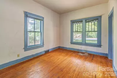 648 Lakeshore Drive, Asheville, NC 28804 - Photo 13