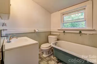 648 Lakeshore Dr, Asheville, NC 28804 - Photo 17