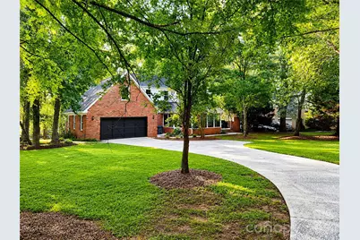 8503 Foxbridge Drive, Matthews, NC 28104 - Photo 7