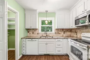 27 Unity Ct, Etowah, NC 28729 - Photo 7