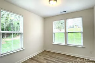 5005 Layman Dr, Charlotte, NC 28226 - Photo 7