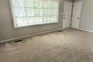 930 Eastview St, Shelby, NC 28152 - Photo 5