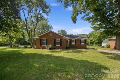 1401 Grovewood Drive, Charlotte, NC 28208 - Photo 1