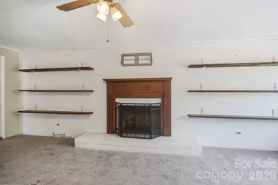 1401 Grovewood Drive, Charlotte, NC 28208 - Photo 17
