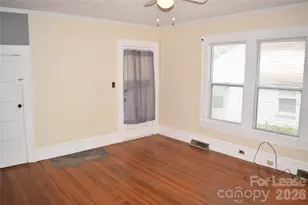 223 Maple St, Statesville, NC 28677 - Photo 21