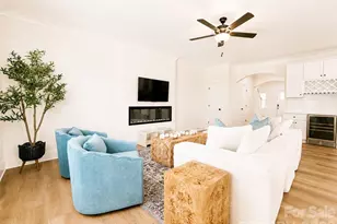 1224 N Sharon Amity Rd, Charlotte, NC 28211 - Photo 5