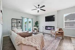 272 Court House Ave, York, SC 29745 - Photo 5