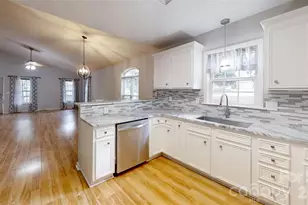 49 Laurel St, Granite Falls, NC 28630 - Photo 9
