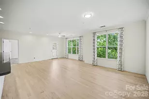 1000 E Woodlawn Rd, Charlotte, NC 28209 - Photo 11