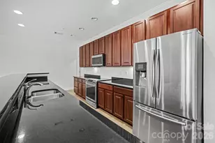 1000 E Woodlawn Rd, Charlotte, NC 28209 - Photo 9
