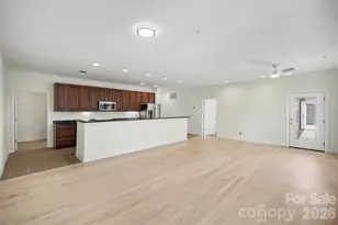 1000 E Woodlawn Rd, Charlotte, NC 28209 - Photo 7