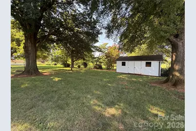 3649 Taylorsville Highway, Statesville, NC 28625 - Photo 33