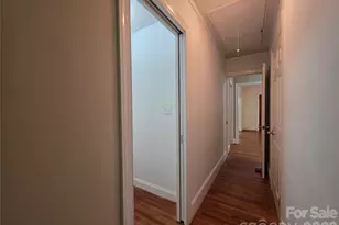 614 Marsh Rd, Charlotte, NC 28209 - Photo 5