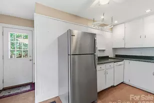 45 Fairfax Ave, Asheville, NC 28806 - Photo 11