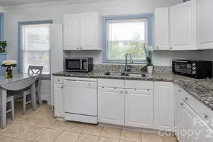 7816 E Lane Dr, Charlotte, NC 28212 - Photo 9