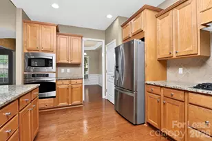 10229 Blairbeth Street, Charlotte, NC 28277 - Photo 9