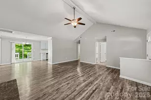 6804 Streamside Dr, Charlotte, NC 28212 - Photo 7