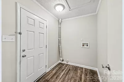 6804 Streamside Drive, Charlotte, NC 28212 - Photo 13