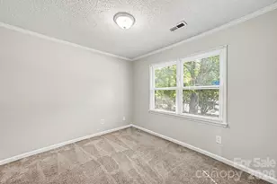 6804 Streamside Dr, Charlotte, NC 28212 - Photo 11