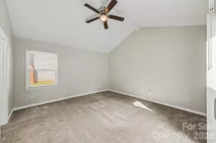 6804 Streamside Dr, Charlotte, NC 28212 - Photo 9