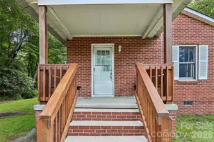 611 Reeves Cove Rd, Candler, NC 28715 - Photo 27