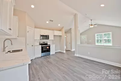 125 S Beaver Street, Landis, NC 28088 - Photo 11