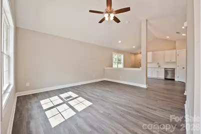 125 S Beaver Street, Landis, NC 28088 - Photo 5