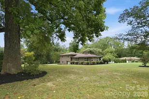 181 Woodlynn Dr, Charlotte, NC 28214 - Photo 3