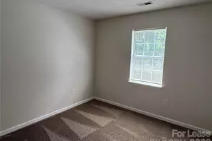 4527 Appley Mead Ln, Charlotte, NC 28269 - Photo 11