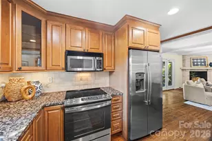3826 Severn Ave, Charlotte, NC 28210 - Photo 15