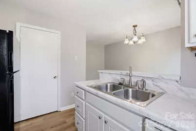 8237 Circle Tree Lane, Charlotte, NC 28277 - Photo 15