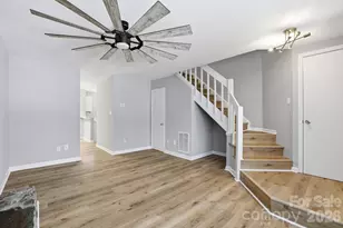 8237 Circle Tree Ln, Charlotte, NC 28277 - Photo 5