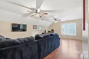 1112 Long Paw Ln, Charlotte, NC 28214 - Photo 39