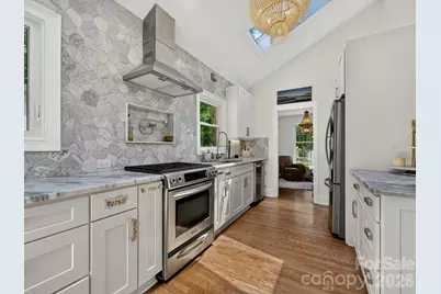1401 Worcaster Place, Charlotte, NC 28211 - Photo 13