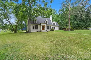 821 Dare Ct, Gastonia, NC 28054 - Photo 3