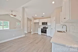 135 Beaver St, Landis, NC 28088 - Photo 15