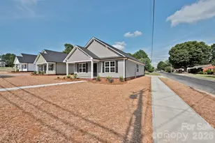 135 Beaver St, Landis, NC 28088 - Photo 5