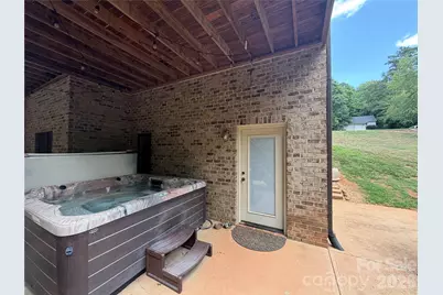1448 Brookstone Drive, Hickory, NC 28602 - Photo 31