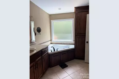 1448 Brookstone Drive, Hickory, NC 28602 - Photo 5