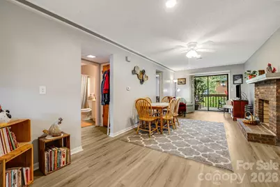 1325 4th Avenue W #C, Hendersonville, NC 28739 - Photo 5