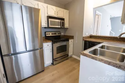 3142 Driftwood Drive #B, Charlotte, NC 28205 - Photo 9