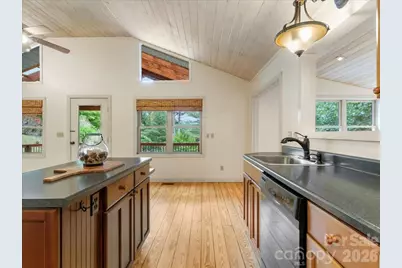 16 Turtle Dove Trail, Burnsville, NC 28714 - Photo 21