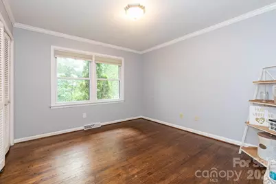 936 Toxaway Drive, Hendersonville, NC 28791 - Photo 15