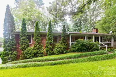 936 Toxaway Drive, Hendersonville, NC 28791 - Photo 3